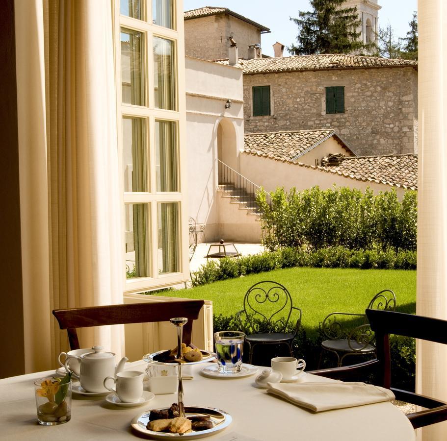 Hotel Relais&Chateaux Palazzo Seneca Norcia Exterior foto