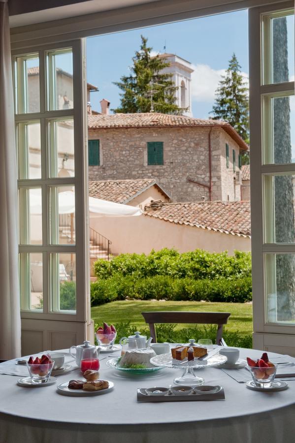 Hotel Relais&Chateaux Palazzo Seneca Norcia Exterior foto